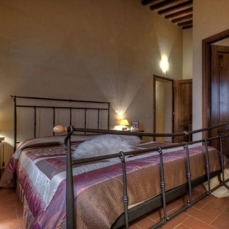 Agriturismo Il Prato Палая Экстерьер фото
