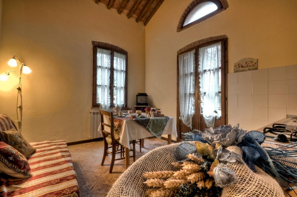 Agriturismo Il Prato Палая Экстерьер фото